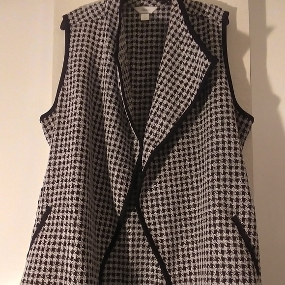 CJ Banks Jackets & Blazers - cj banks Houndstooth Tie Wrap Vest